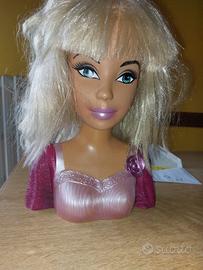 Busto Barbie  Trucco e Parrucco.