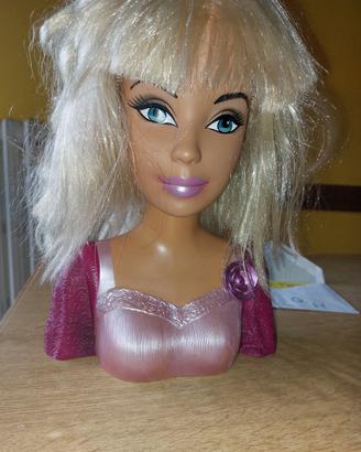 Busto Barbie  Trucco e Parrucco.