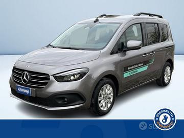 Mercedes-Benz Classe T 180 d AT