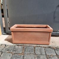 VASI/FIORIERA IN RESINA 