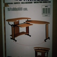 Scrivania da computer penisula