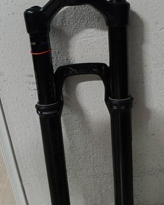 forcella MTB rock shock sid