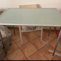 Tavolo anche da esterno