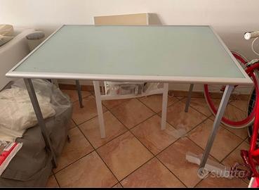 Tavolo anche da esterno