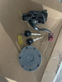 Kit blocchetto e serbatoio cbr600rr 2007