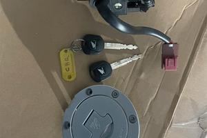 Kit blocchetto e serbatoio cbr600rr 2007