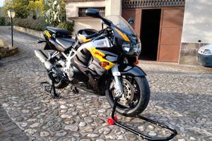 Honda CBR 900 Fireblade 1996