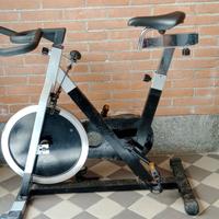 BICI SPINNING VOLANO 13 KG PERFETTA