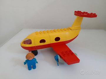 Lego Duplo Jumbo Airplane Vehicle 2641 RARO