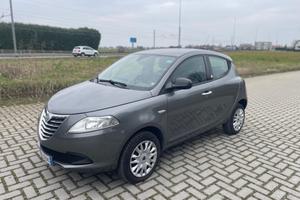 Lancia Ypsilon 0.9 TwinAir 85 CV 5 porte Metano Ec