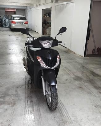 sh 125
