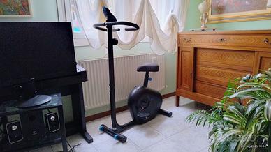 Cyclette DOMYOS Essential EB 120 04