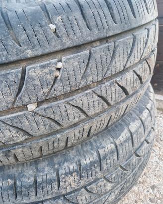 215/70R15C usate