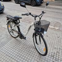 Bicicletta elettrica pedalata assistita
