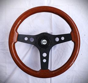 Volante sportivo vintage in legno O.B.A. 3 razze
