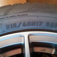 Gomme invernali 215/60R17 con cerchi OZ