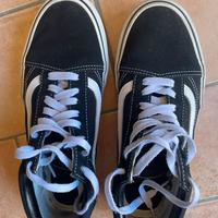 Vans “off the wall”