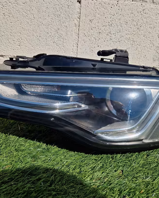 Audi A5 8T 2012-2016 Restyling Faro sx xenon