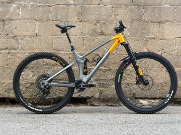 Mtb YT Izzo Uncaged 11