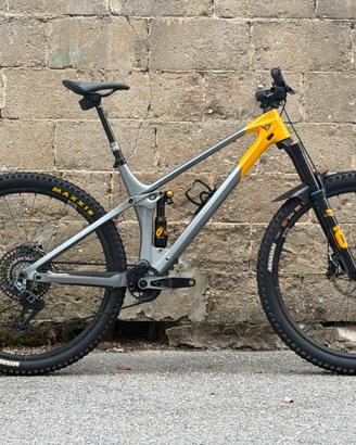 Mtb YT Izzo Uncaged 11