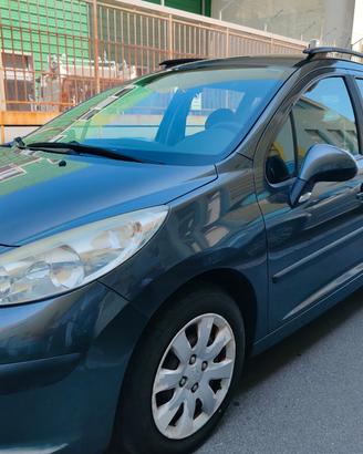 Peugeot 207 1.4 ok neopatentati km 72.000