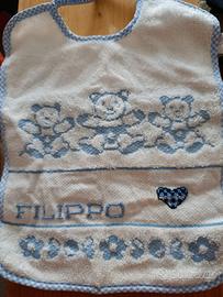 Bavaglino ricamato Filippo