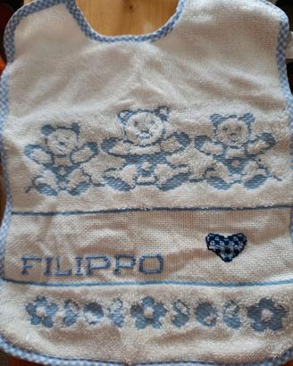 Bavaglino ricamato Filippo