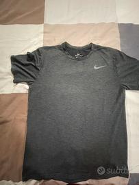 T-shirt tecnica Nike