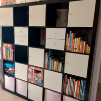LIBRERIA KALLAX IKEA marrone-nero 182x182 cm