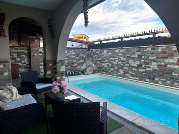 3 LOCALI A CASTEL VOLTURNO
