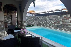 3 LOCALI A CASTEL VOLTURNO