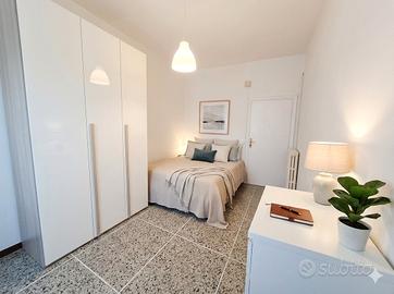 Camera per ragazze anche per periodo estivo