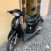 Scooter piaggio scarabeo 50 2014