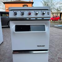 Cucina, quattro fuochi a Gas con trasporto