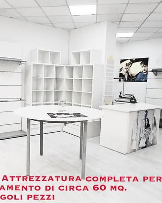 Bancone e arredamento vario