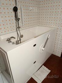 Vasca da bagno con sportello per anziani 