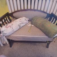 Panca per interni  prezzo trattabile Da ritirare.