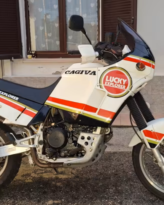 Cagiva Elefant 900ie Lucky Explorer