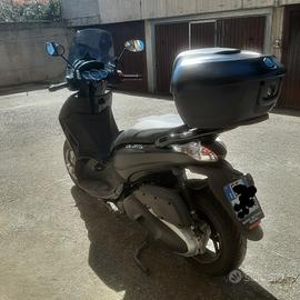 Scooter Piaggio Beverly 350