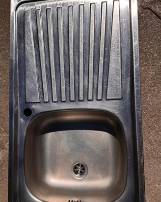 Lavello da cucina in acciaio