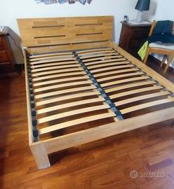 Letto matrimoniale in legno 