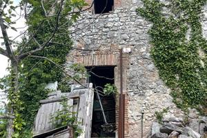 Casaletto indipendenti con giardino