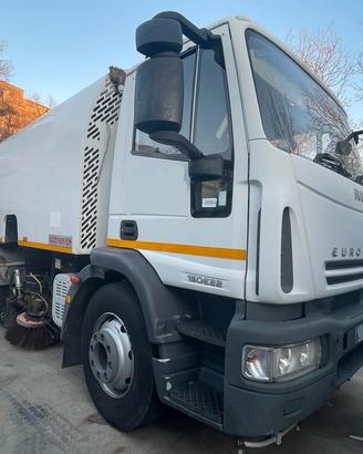 Iveco Eurocargo 150E22 Spazzatrice