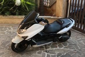 Yamaha TMAX