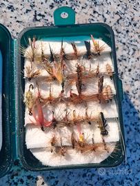 Mosche artificiali per pesca sportiva 