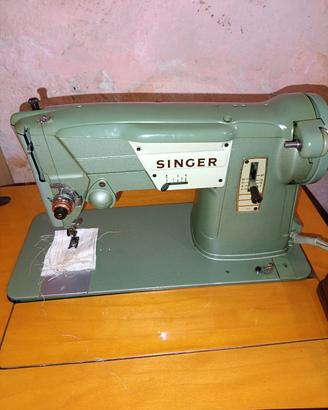 Macchina da cucire SINGER