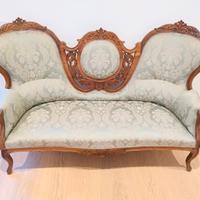 divano luigi filippo in noce e tessuto damasco 800