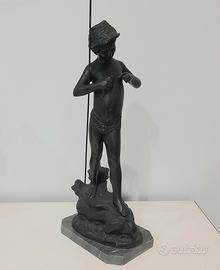 scultura p. uccello pescatoriello