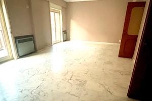 5 Vani-Salone Doppio-Doppio Balcone-Zona servitiss