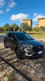  Ford Kuga e Suzuki Vitara